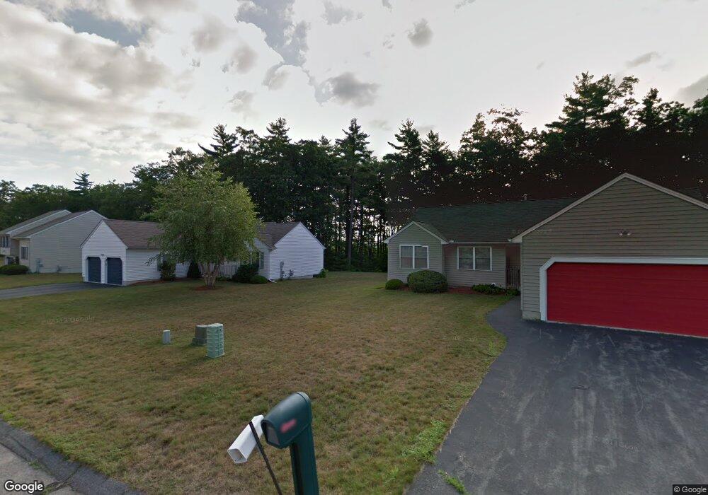 34 Glasgow Cir, Hudson, NH 03051 - photo 1