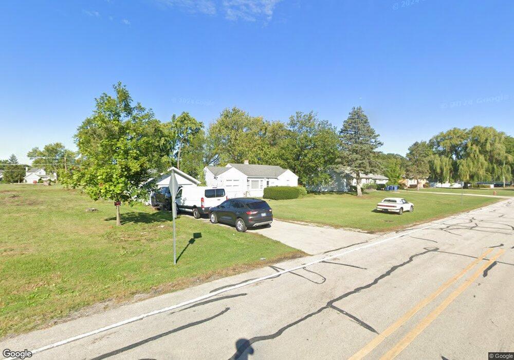 1850 Dexter Ln, Des Plaines, IL 60018 - photo 1