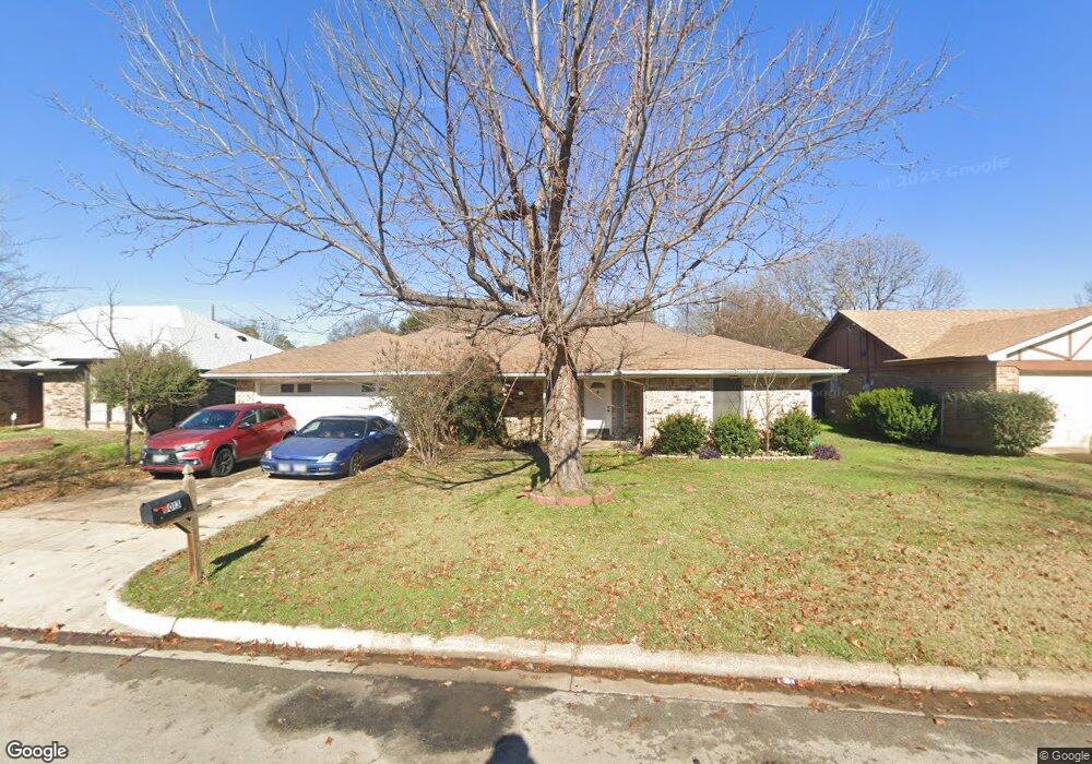 8013 Irish Dr, North Richland Hills, TX 76180 - photo 1