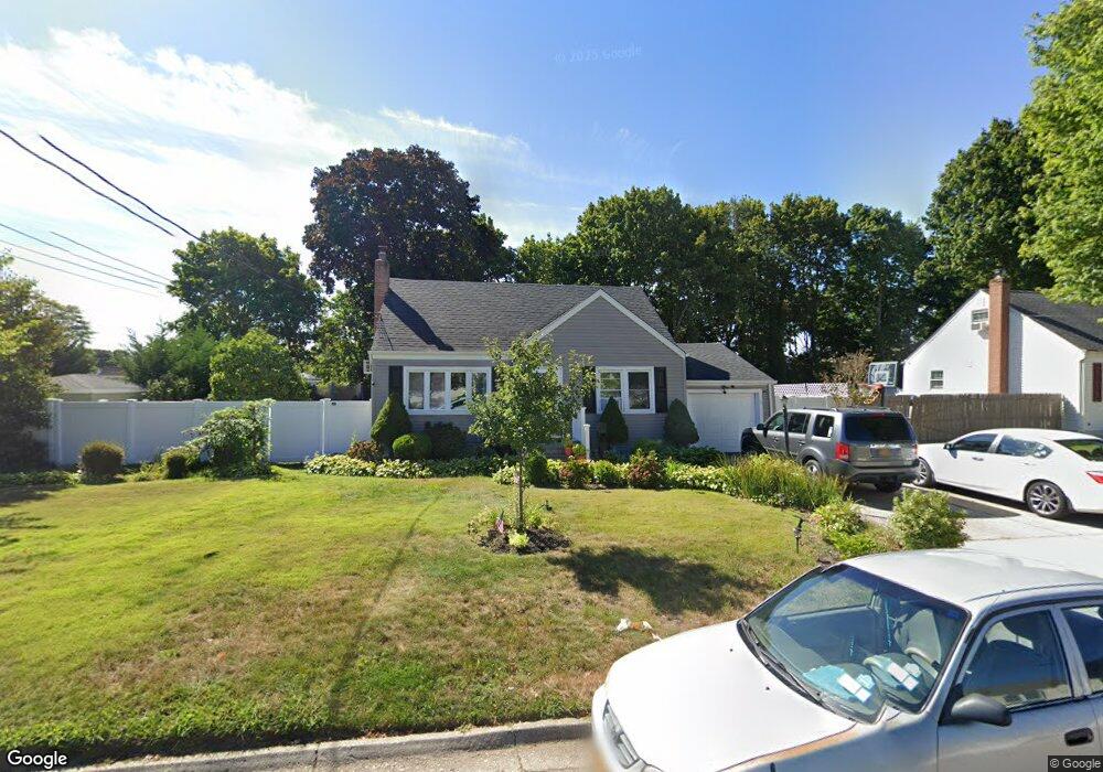 533 11th St, West Babylon, NY 11704 - photo 1