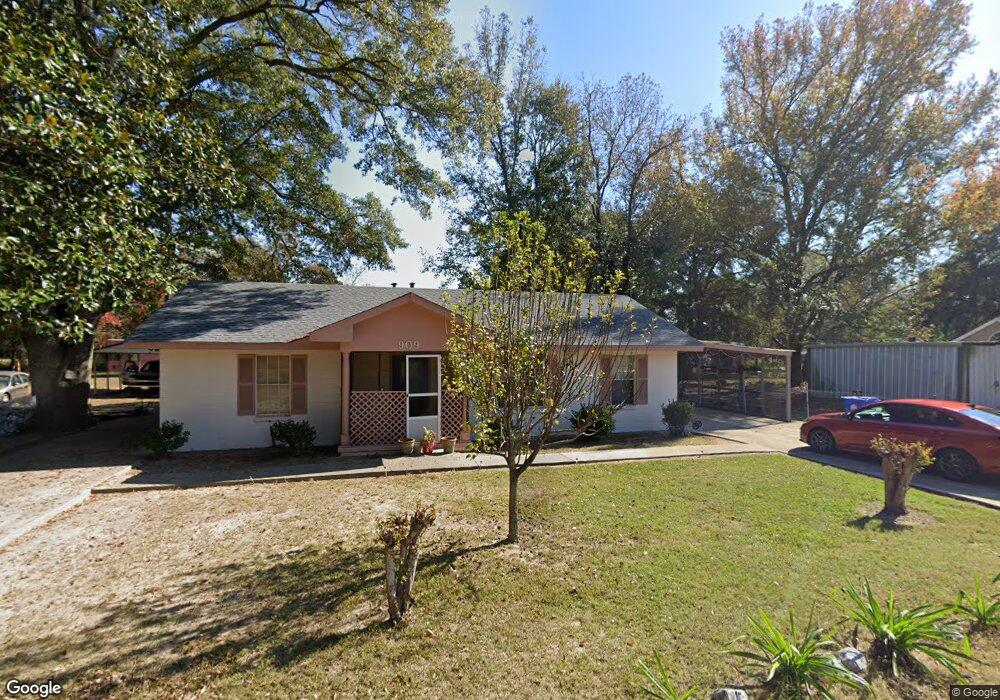 909 Hill St, Prattville, AL 36067 - photo 1