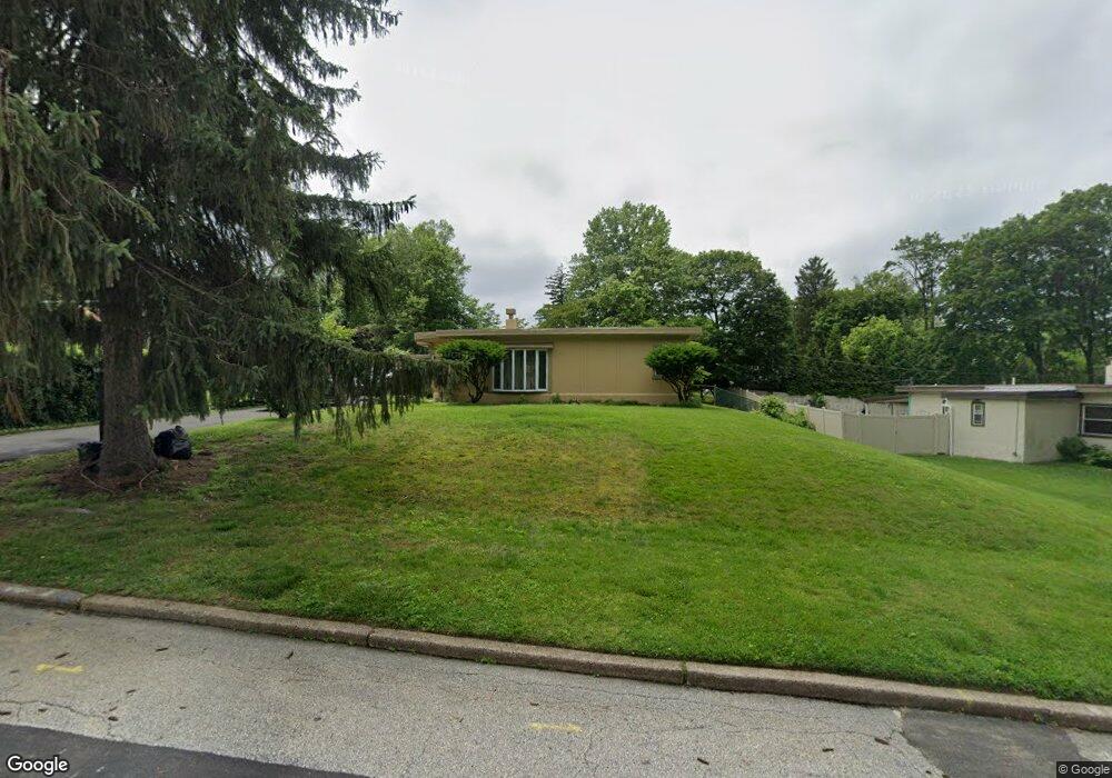 8104 Gladstone Rd, Glenside, PA 19038 - photo 1