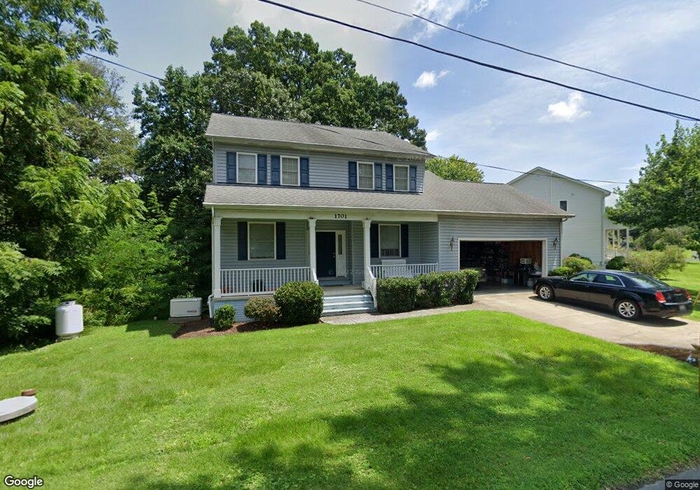 1701 Cliff Dr, Edgewater, MD 21037 - photo 1