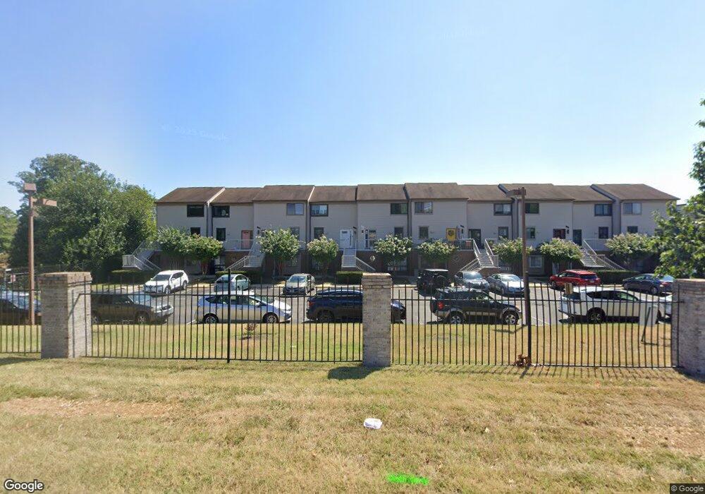 3155 Hawthorne Dr NE unit 3155, Washington, DC 20017 - photo 1