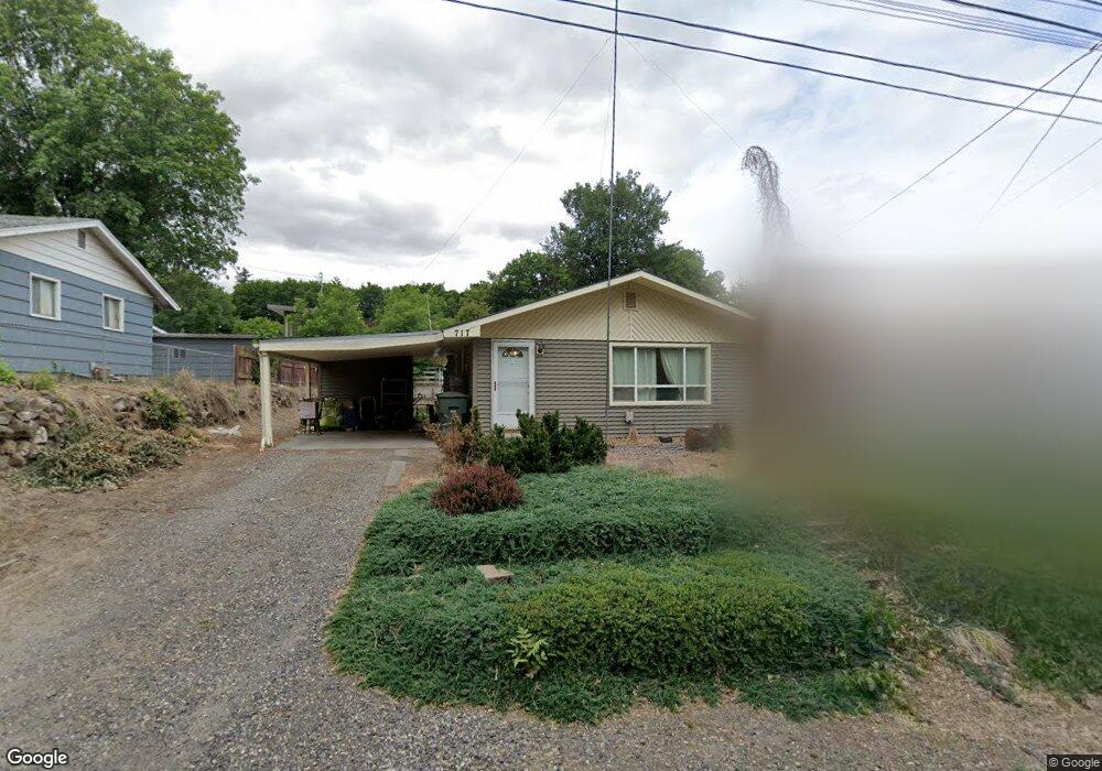 717 SW 22nd St, Pendleton, OR 97801 - photo 1