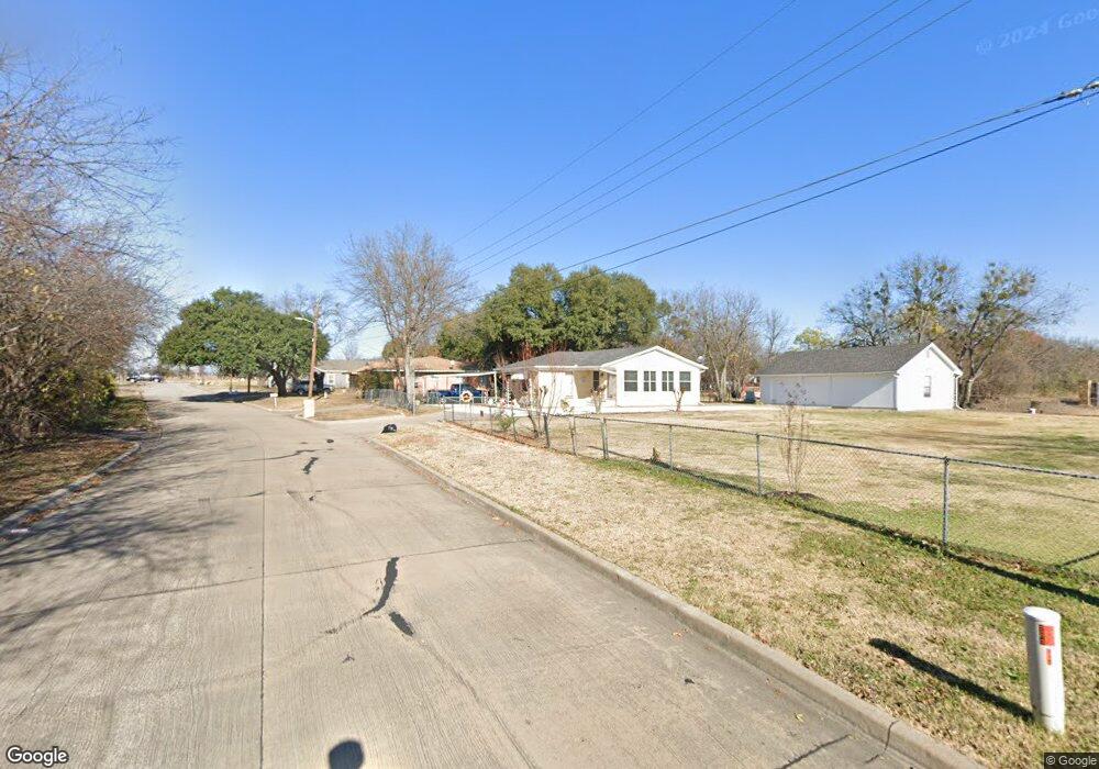 104 Baker Dr, Ennis, TX 75119 - photo 1