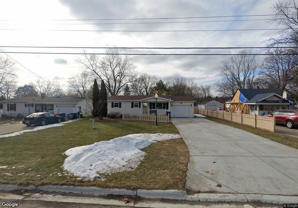 821 Moore St, Davison, MI 48423 - photo 1