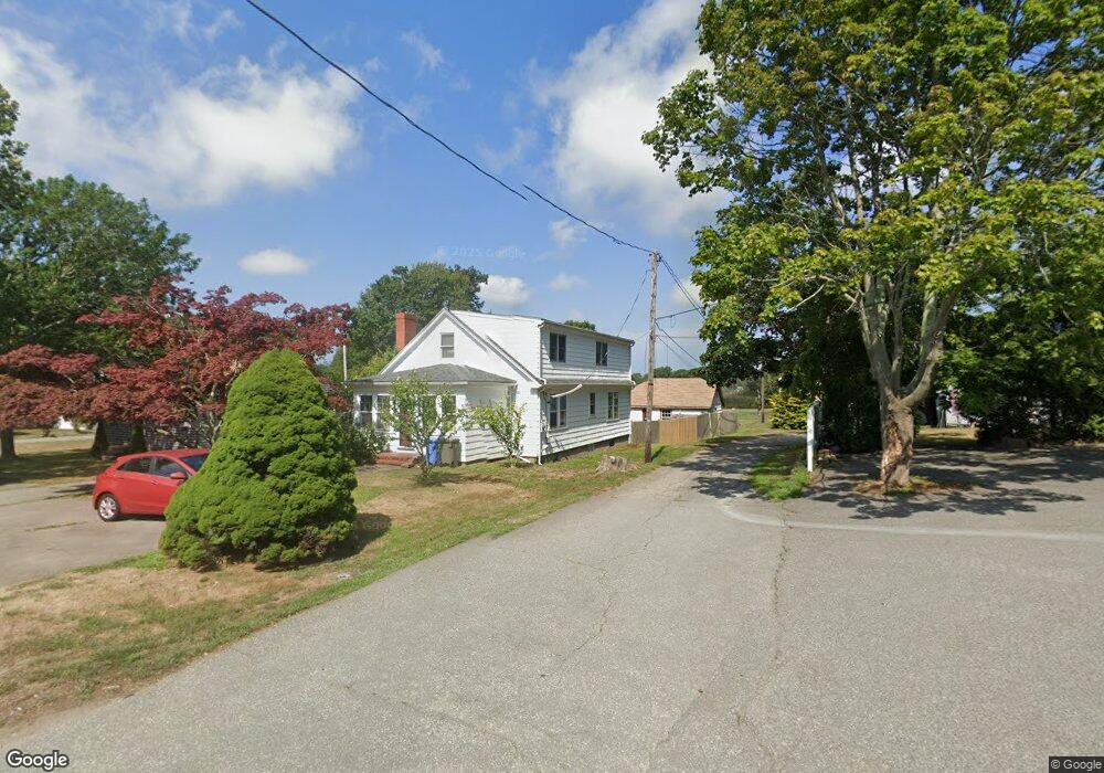 592 E Main Rd, Middletown, RI 02842 - photo 1