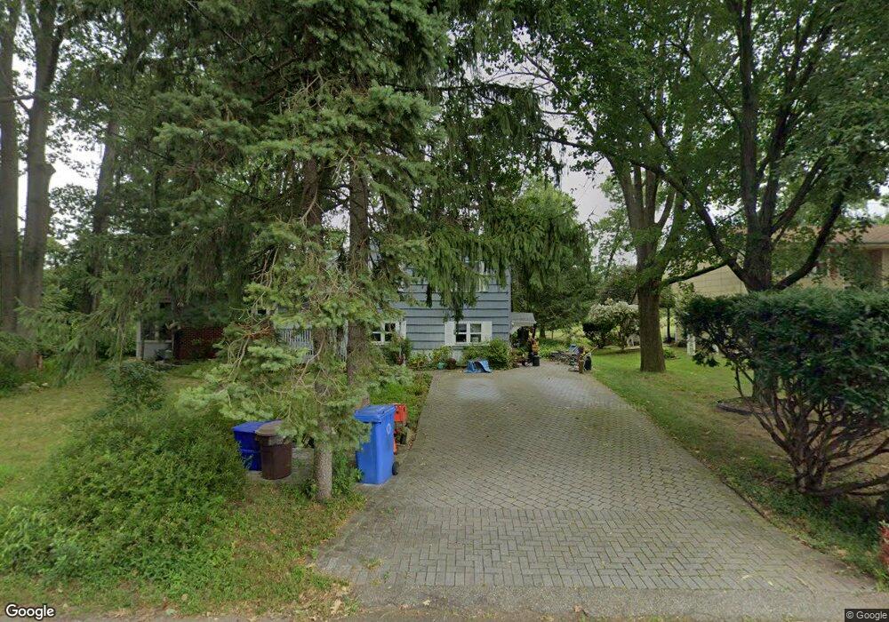 20 Lake Park Dr, Piscataway, NJ 08854 - photo 1