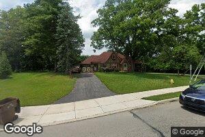 8613 Plainfield Rd, Cincinnati, OH 45236