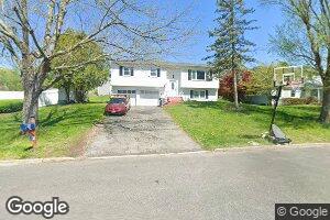 16 Oxford Ln, Harriman, NY 10926
