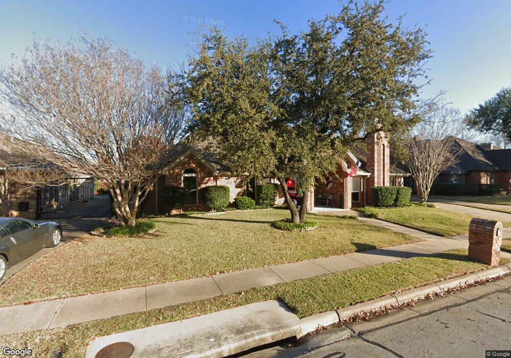 1708 Woodhill Ln, Bedford, TX 76021 - photo 1