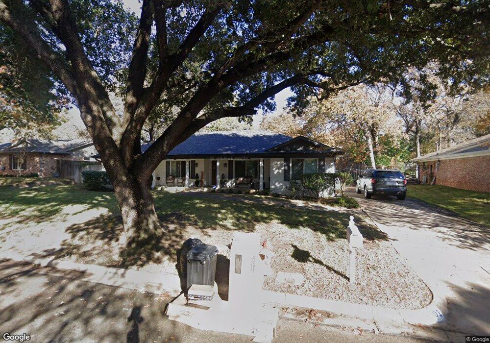 701 Hurst Dr, Bedford, TX 76022 - photo 1