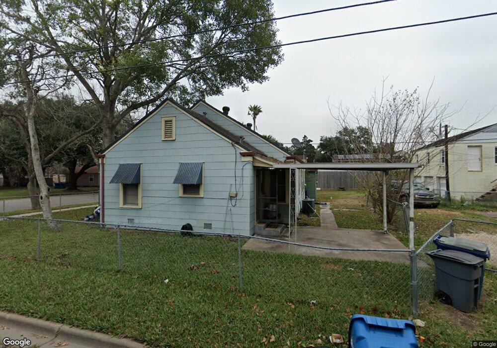 2500 Avenue F, Rosenberg, TX 77471 - photo 1
