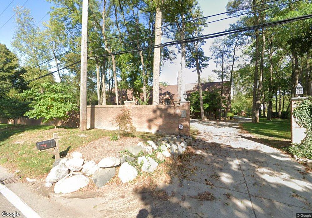 4835 Lahser Rd, Bloomfield Hills, MI 48304 - photo 1
