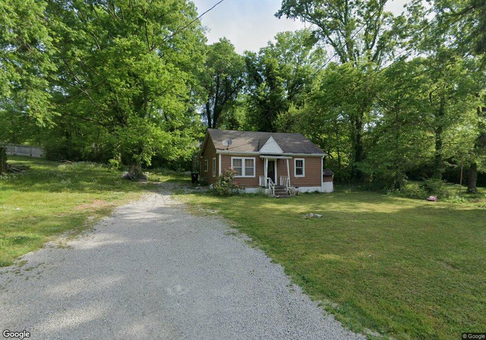 1002 Adair Ave, Columbia, TN 38401 - photo 1