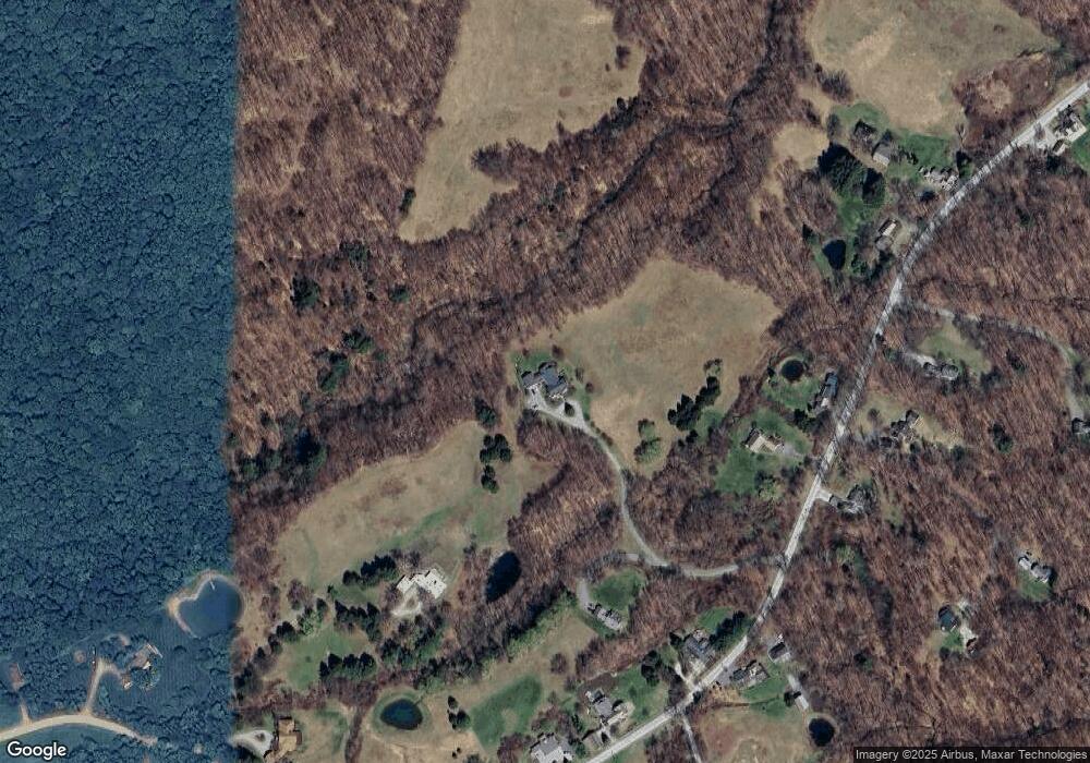 724 Nichols Hill Rd, Dorset, VT 05251 - photo 1