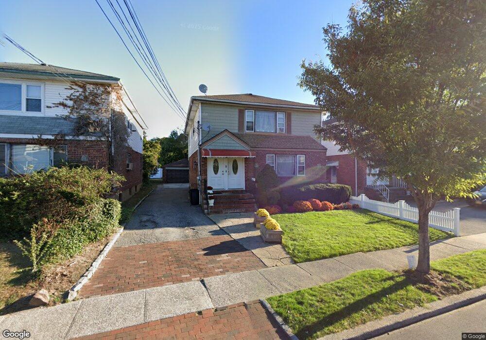 613 Rockaway Ave, Valley Stream, NY 11581 - photo 1