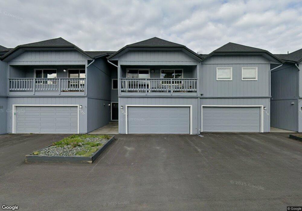 613 King Arthur Cir, Anchorage, AK 99518 - photo 1