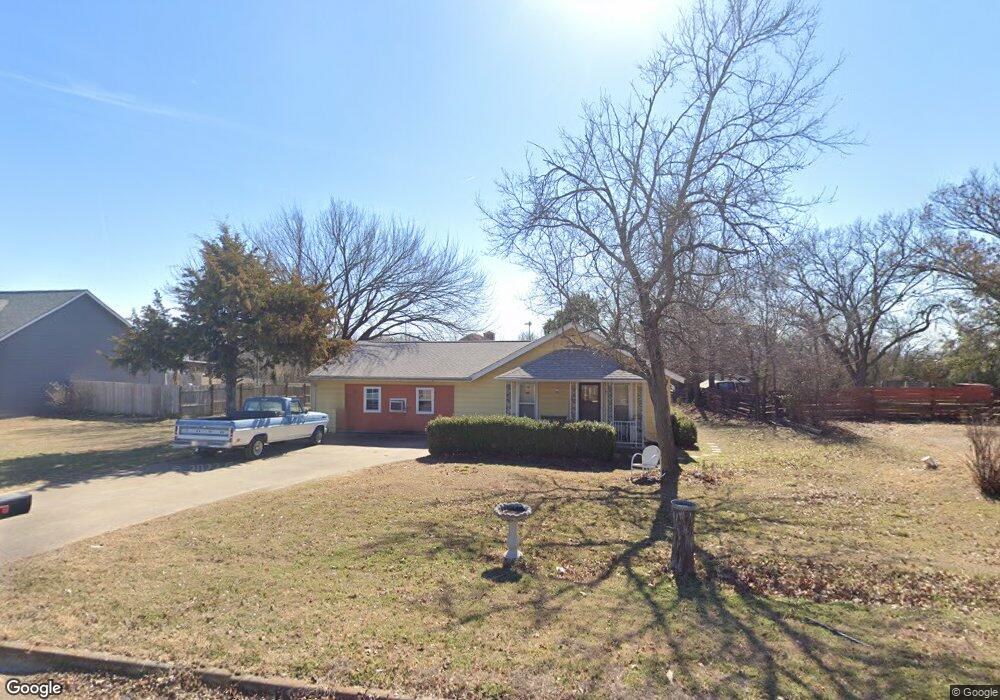 401 W Collom St, Decatur, TX 76234 - photo 1