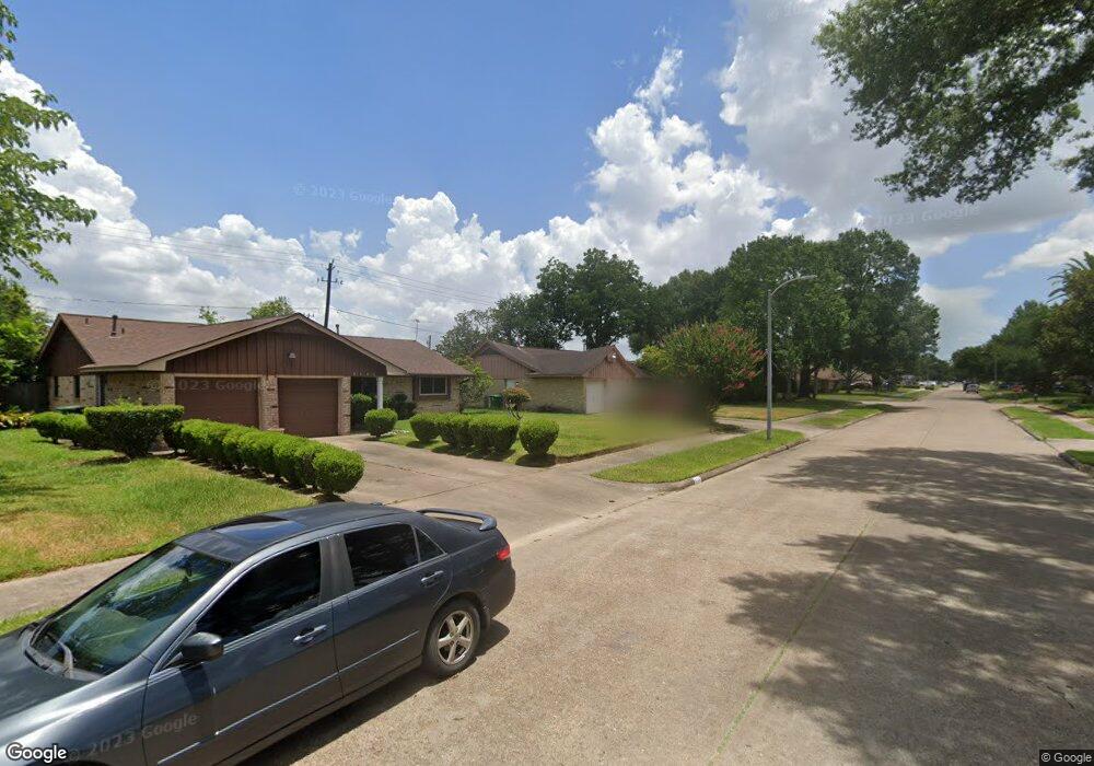 8127 Misty Vale Ln, Houston, TX 77075 - photo 1