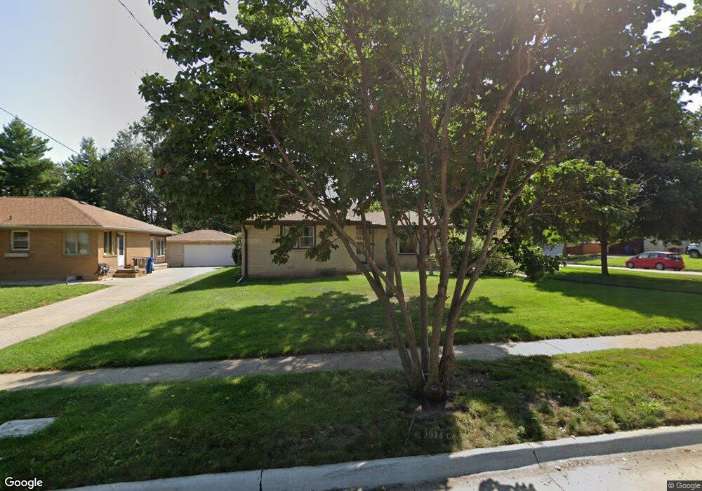 4101 39th Place, Des Moines, IA 50310 - photo 1