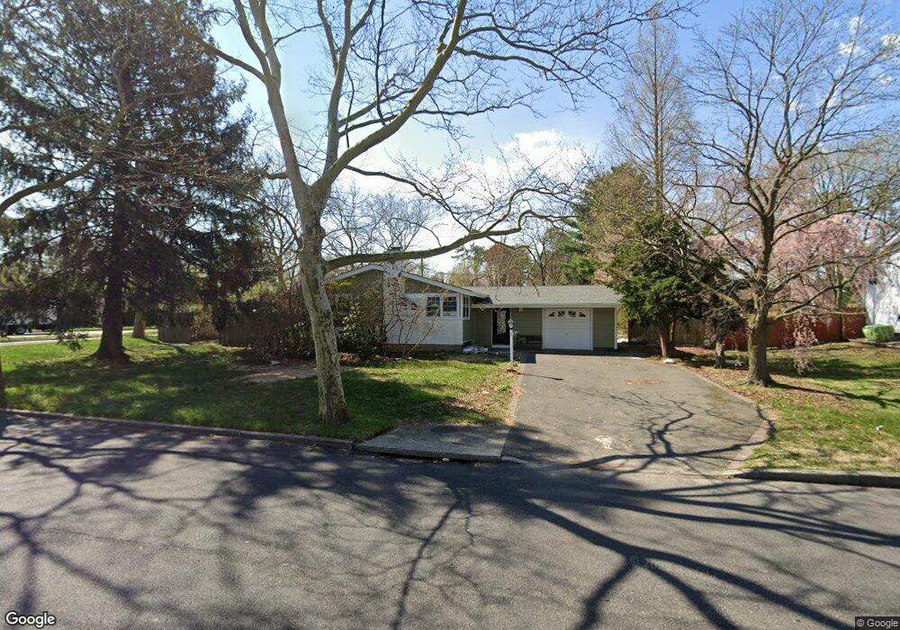 1 Pine Hill Ln, Dix Hills, NY 11746 - photo 1