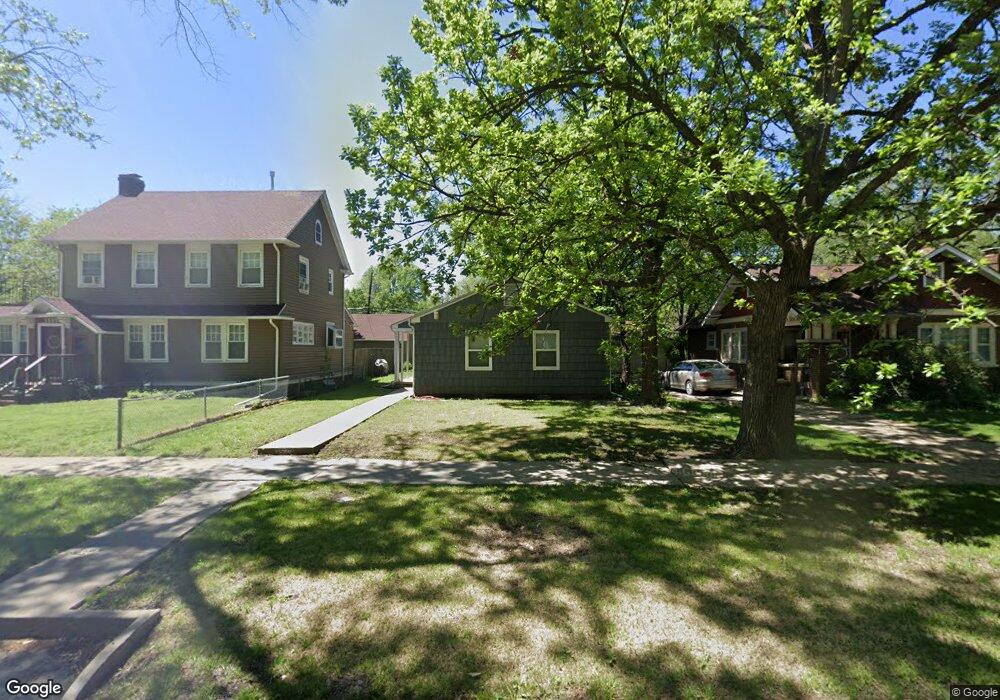 1529 SW MacVicar Ave, Topeka, KS 66604 - photo 1