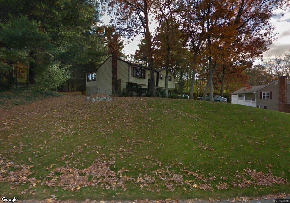 4 Cutting Ln, Burlington, MA 01803 - photo 1