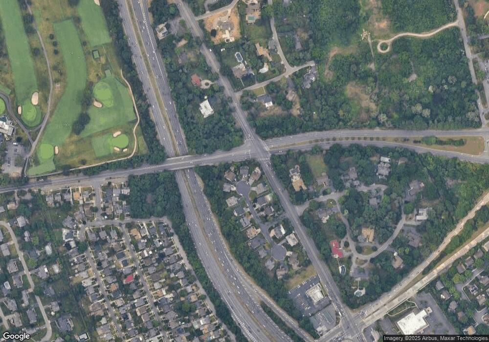 1 Laurel Ln, Old Westbury, NY 11568 - photo 1