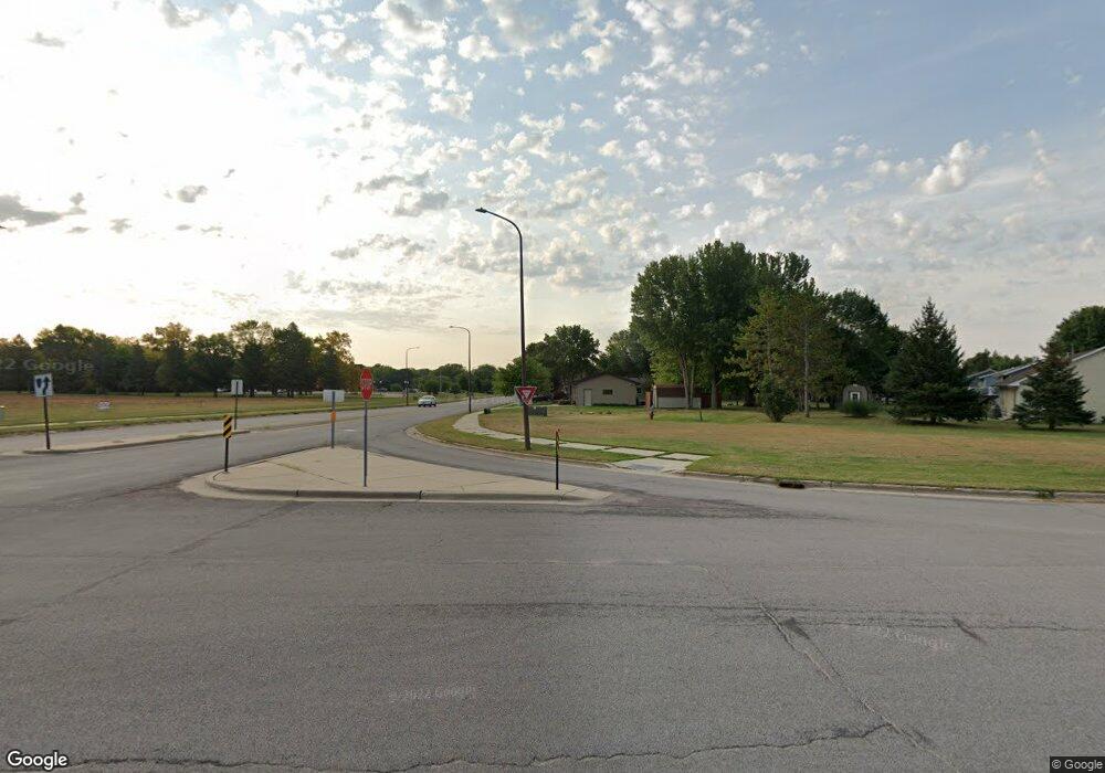 411 7th St N, New Ulm, MN 56073 - photo 1