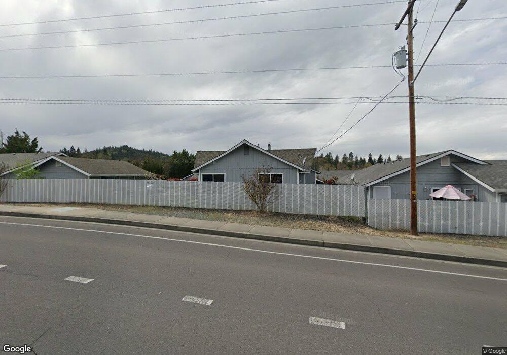 1895 Scotch Pine Dr, Grants Pass, OR 97527 - photo 1