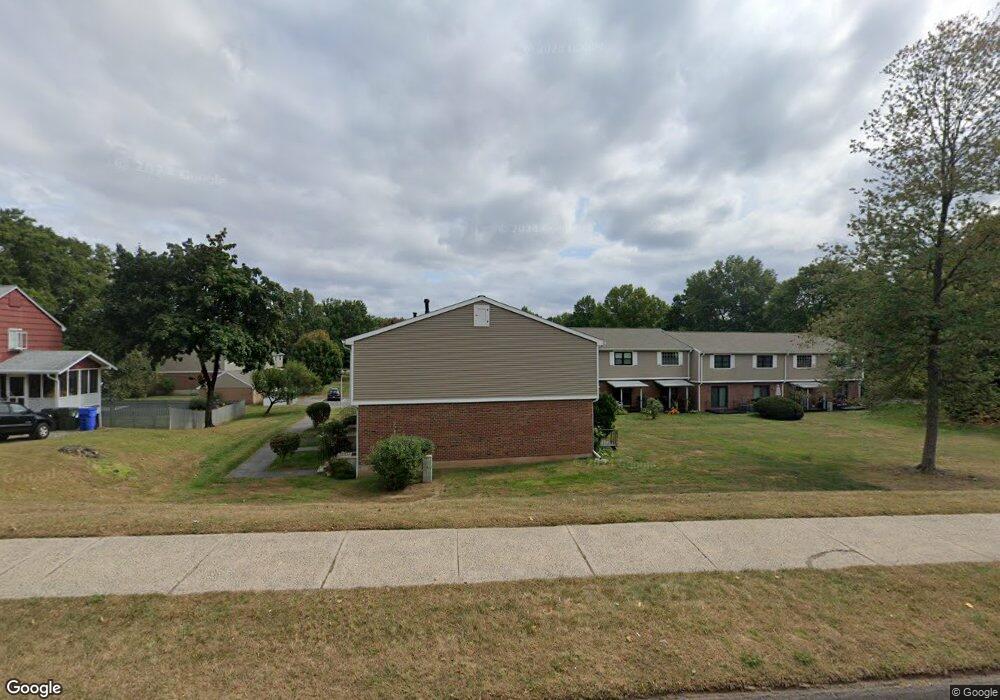 329 Hampton Ct, Newington, CT 06111 - photo 1