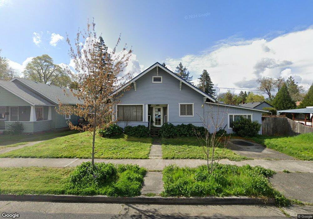 437 SW J St, Grants Pass, OR 97526 - photo 1