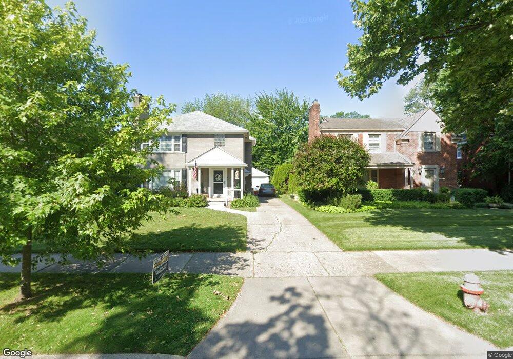 837 Harcourt Rd, Grosse Pointe Park, MI 48230 - photo 1