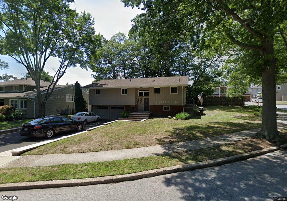 1694 Roberta Ln, Merrick, NY 11566 - photo 1