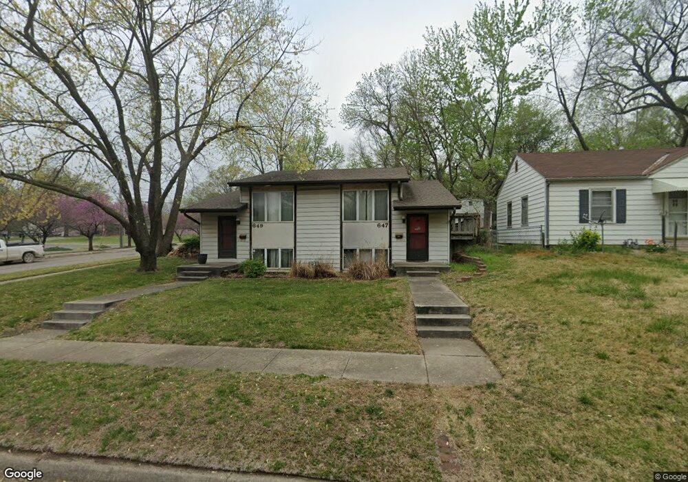 647 SW Warren Ave, Topeka, KS 66606 - photo 1