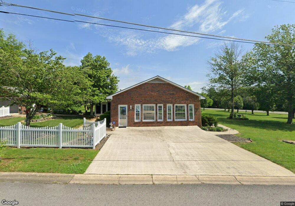 1706 S Cannon Blvd, Shelbyville, TN 37160 - photo 1