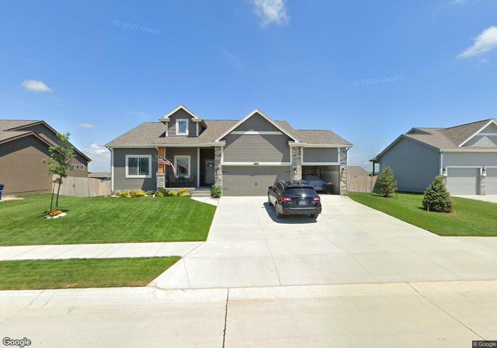 11737 S 112th St, Papillion, NE 68046 - photo 1