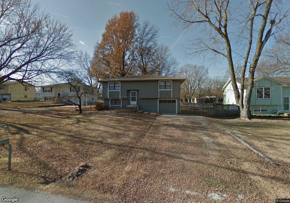 603 N Franklin St, Spring Hill, KS 66083 - photo 1