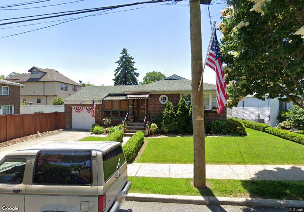 174 Otis Ave, Staten Island, NY 10306 - photo 1