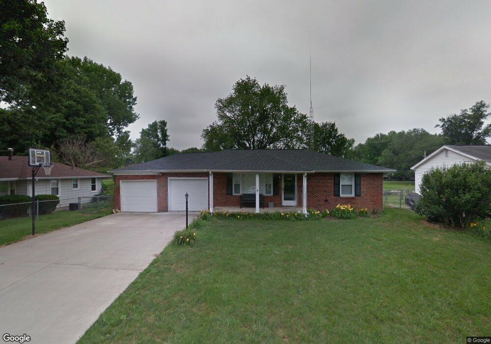 335 Daugherty St, Columbus, IN 47201 - photo 1