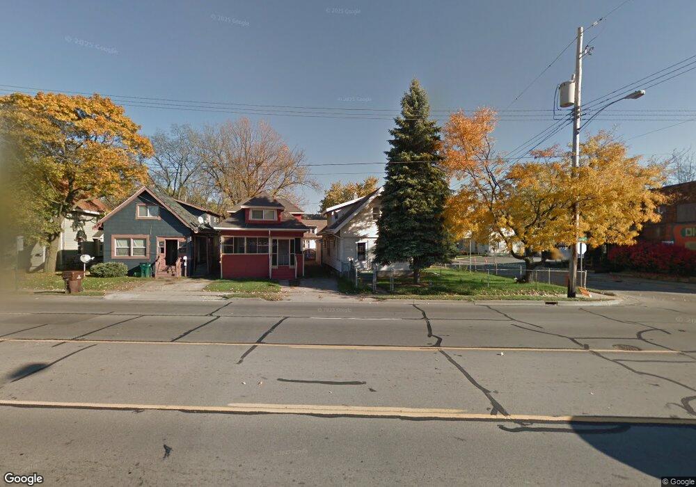 1625 S Cedar St, Lansing, MI 48910 - photo 1