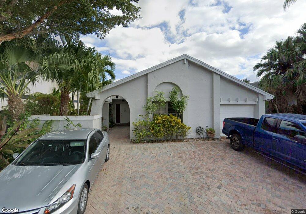 5323 SW 152nd Place Cir, Miami, FL 33185 - photo 1