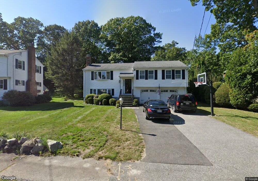 11 Oakcrest Rd, Needham, MA 02492 - photo 1