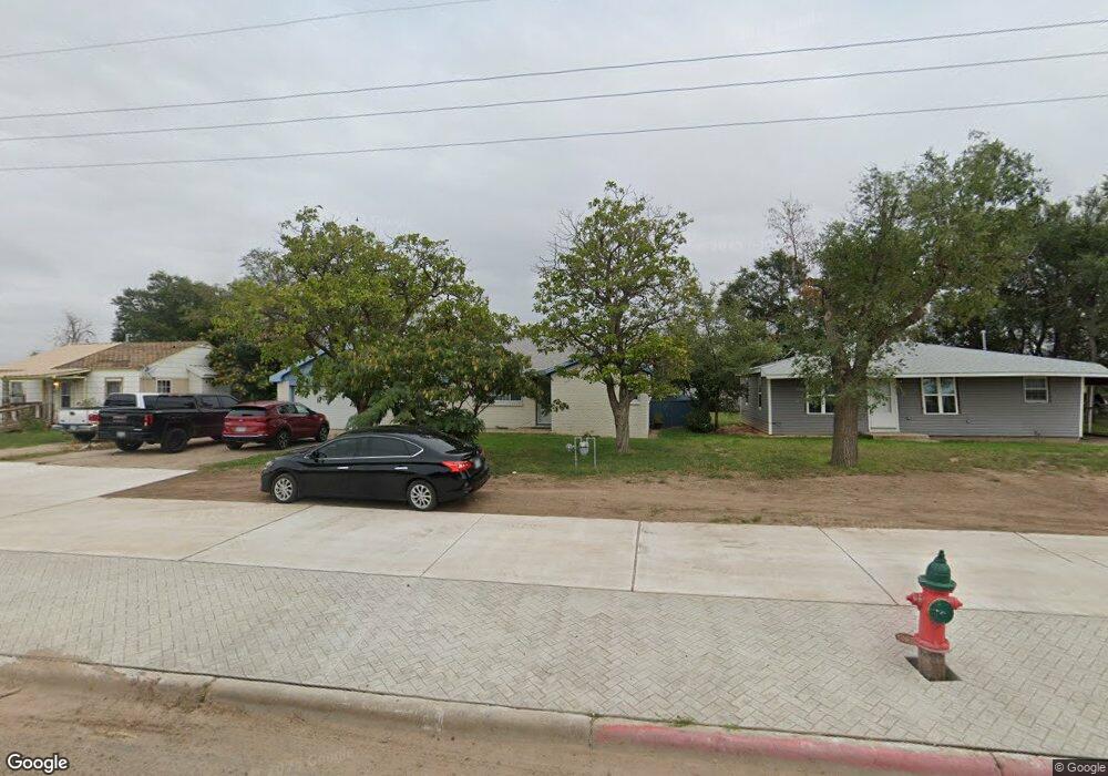 824 N Maddox Ave, Dumas, TX 79029 - photo 1