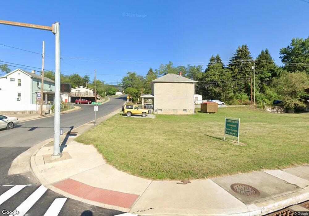 138 Chestnut St, Keyser, WV 26726 - photo 1