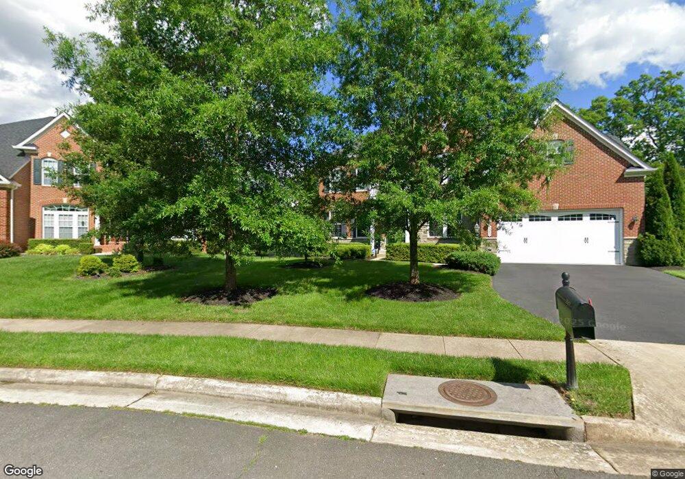 5581 Victory Loop, Manassas, VA 20112 - photo 1