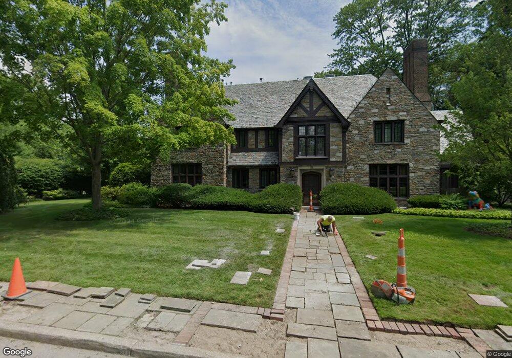 118 Cloverly Rd, Grosse Pointe Farms, MI 48236 - photo 1