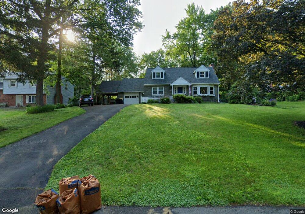 77 Ashtree Ln, Schenectady, NY 12309 - photo 1